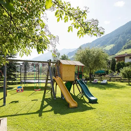Hotel Augarten Neustift im Stubaital