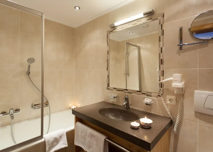 Отель Augarten Нойштифт-им-Штубайталь