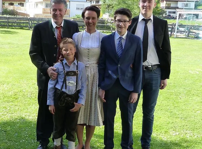 Augarten 3* 노이스티프트임스튀바이탈