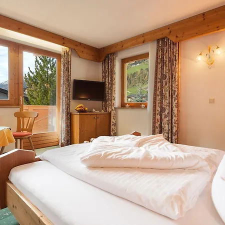 Augarten Hotel 3*