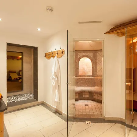 Hotel Augarten 3*