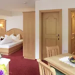 Augarten ノイシュティフト・イム・シュトゥーバイタール